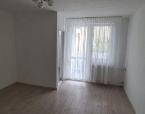 Zona Titulescu - apartament tip studio, etaj 1, la 5 minute de Centru