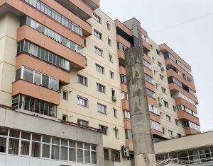 Apartament cu 3 camere decomandate, Zorilor