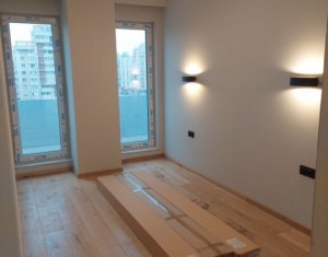 Apartament 3 camere, zona Intre Lacuri