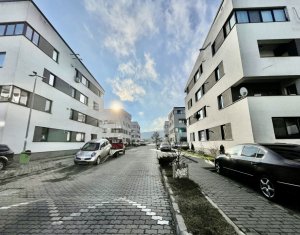 Apartament 3 camere, situat in Floresti, zona Stadionului