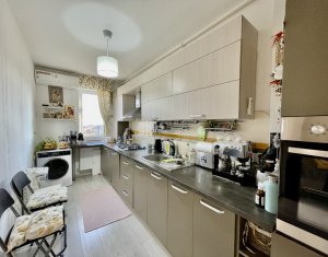 Apartament 3 camere, situat in Floresti, zona Stadionului