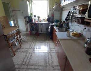 Appartement 4 chambres à vendre dans Cluj-napoca, zone Manastur