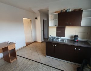 Apartament cu o camera, zona Terra, strada Avram Iancu