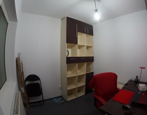 Appartement 3 chambres à vendre dans Cluj-napoca, zone Centru