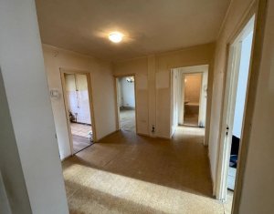 Appartement 4 chambres à vendre dans Cluj-napoca, zone Marasti