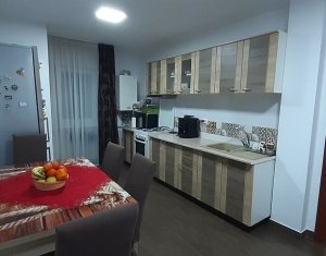 Apartament finisat, 3 camere, etaj 1, zona Plopilor