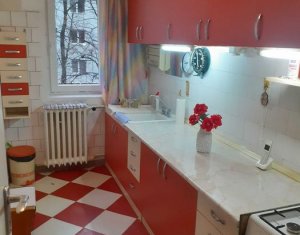 Apartament 3 camere de vanzare in Gheorgheni, zona Hotel Royal