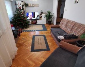 Appartement 4 chambres à vendre dans Cluj-napoca, zone Manastur