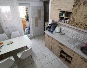 Apartment 4 rooms for sale in Cluj-napoca, zone Manastur