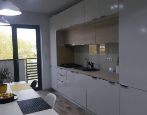 Appartement 3 chambres à vendre dans Cluj-napoca, zone Intre Lacuri