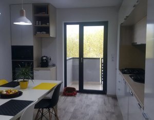 Appartement 3 chambres à vendre dans Cluj-napoca, zone Intre Lacuri