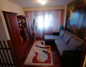 Manastur - apartament de 3 camere, decomandat, 2 bai, zona C. Floresti