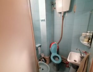 Manastur - apartament de 3 camere, decomandat, 2 bai, zona C. Floresti