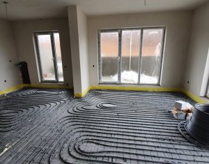 Penthouse cu terasa de 67 mp, zona Teilor, Floresti