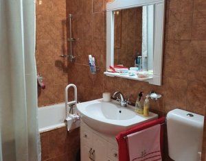 Appartement 3 chambres à vendre dans Cluj-napoca, zone Marasti