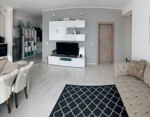 Apartament 3 camere, 2 bai, situat in Floresti, zona Stadionului