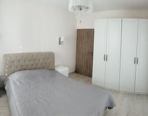 Apartament 3 camere, 2 bai, situat in Floresti, zona Stadionului