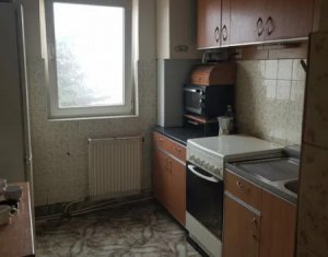 Apartament de 3 camere, 71 mp, 2 locuri de parcare, Gruia, etaj 3/4