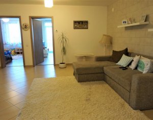 Apartament modern, 3 camere, 2 balcoane, complex privat, in Floresti