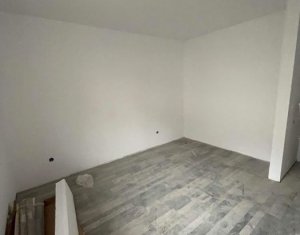 Apartament 3 camere, 2 bai, gradina 65 mp, Floresti, zona Terra