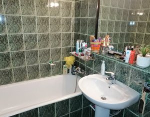 Apartament cu 4 camere decomandate, 78 mp utili, zona Marasti