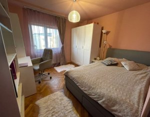 Appartement 3 chambres à vendre dans Cluj-napoca, zone Manastur