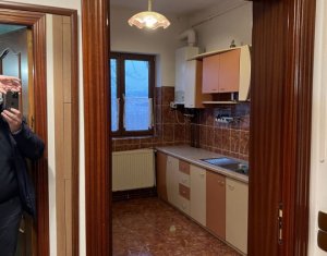 Apartament 2 camere, decomandat, in Andrei Muresanu