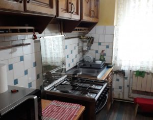 Apartament 3 camere, etajul 1, cartierul Gheorgheni, zona Hermes