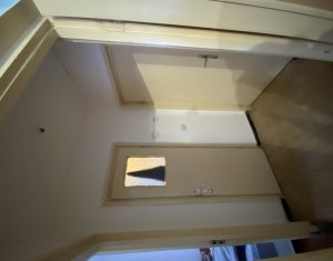 Appartement 4 chambres à vendre dans Cluj-napoca, zone Manastur