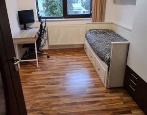 Appartement 3 chambres à vendre dans Cluj-napoca, zone Manastur