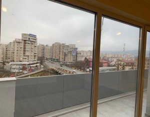 Appartement 3 chambres à vendre dans Cluj-napoca, zone Intre Lacuri