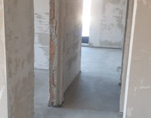 Apartament 97.71 mp, balcon, curte interioara, parcare, Europa