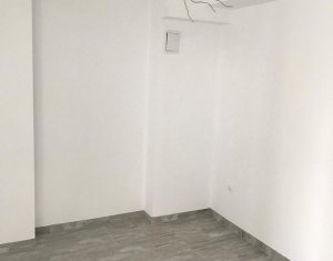 Apartament 3 camere semidecomandate+spatiu comercial, zona Baciu