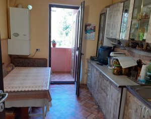 Apartment 3 rooms for sale in Baciu, zone Centru