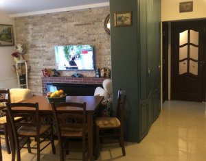 Appartement 3 chambres à vendre dans Cluj-napoca, zone Intre Lacuri