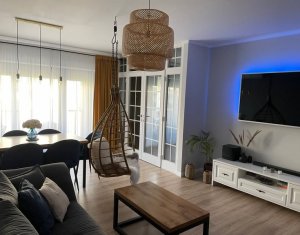 Apartament de lux cu 3 camere decomandate, 85 mp utili, Sopor