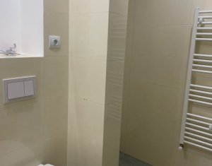 Appartement 4 chambres à vendre dans Cluj-napoca, zone Manastur