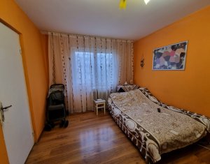 Apartment 4 rooms for sale in Cluj-napoca, zone Manastur