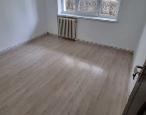 Vanzare apartament finisat modern cu 3 camere decomandate, Zorilor