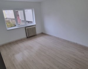 Vanzare apartament finisat modern cu 3 camere decomandate, Zorilor