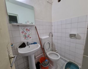 Apartament cu 3 camere decomandate, in Gruia, zona Stadion CFR