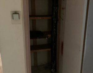 Appartement 4 chambres à vendre dans Cluj-napoca, zone Marasti