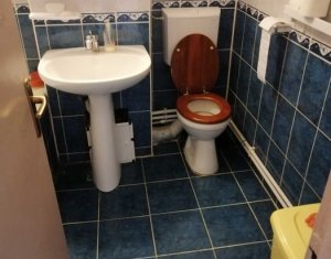 Appartement 4 chambres à vendre dans Cluj-napoca, zone Marasti