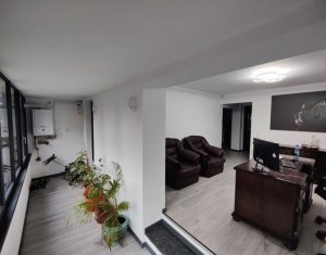 Vanzare apartament 3 camere in Cluj-napoca, zona Centru