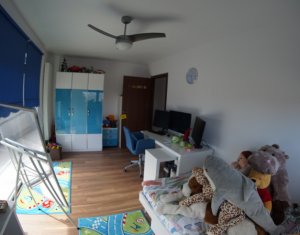 Lakás 5 szobák eladó on Cluj-napoca, Zóna Marasti