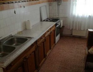 Apartament cu 3 camere + garaj in Gheorgheni, zona Titulescu