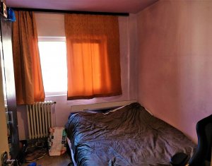 Appartement 4 chambres à vendre dans Cluj-napoca, zone Marasti