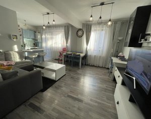 Apartament cu 3 camere, ultrafinisat, Floresti, zona Sub Cetate