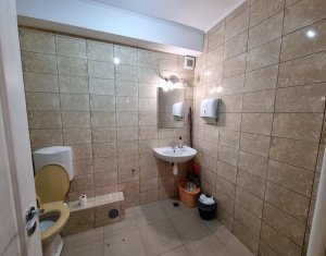 Apartament cu 3 camere in Centru, bloc nou, zona str. Paris, 2 parcari