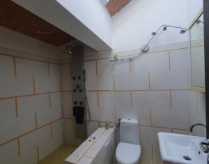 Appartement 4 chambres à vendre dans Cluj-napoca, zone Manastur